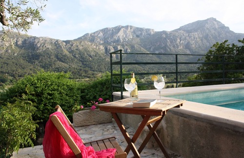 Pollensa Cottage | Els Casals, rural farm, stunning views, near Pollensa and the beach