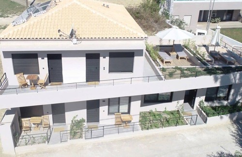 Aktio-Vonitsa Apartment | Elsa Modern Apartments. 2 Bed with Jacuzzi Apt 3