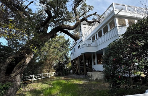 Ocracoke House | Elsie's House On Howard Street