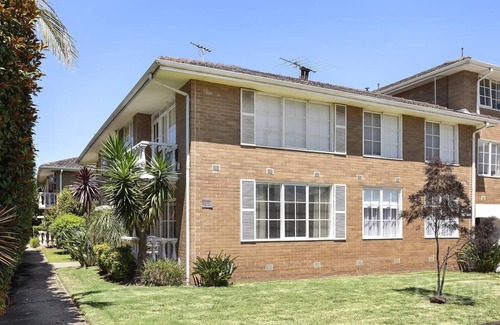 Elsternwick Apartment | Elsternwick easy living - 2 bedroom sleeping 4