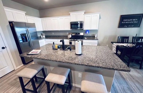 Las Cruces House | Elvis’s Cozy Casa- Charming 3 bedroom,2 bathroom home w/Mountain views