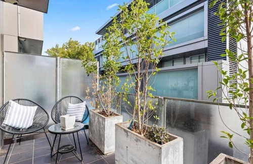 Elwood House | Elwood Beach Retreat by Ready Set Stay