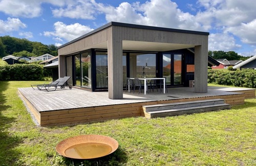Grønninghoved Strand House | "Ely" - 300m from the sea by Interhome