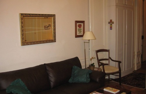 Madeleine Apartment | Elysees-Large, beautifully appointed air condit. studio-apartment sleeps 2 to 4