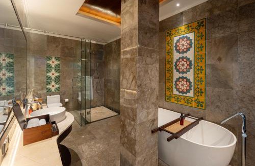 Sei Pinang Hotel | Emana Abiantaksu