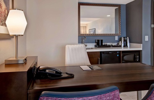 Central Oklahoma City Hotel | Embassy Suites by Hilton Oklahoma City Northwest
