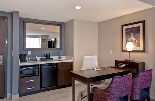 Central Oklahoma City Hotel | Embassy Suites by Hilton Oklahoma City Northwest