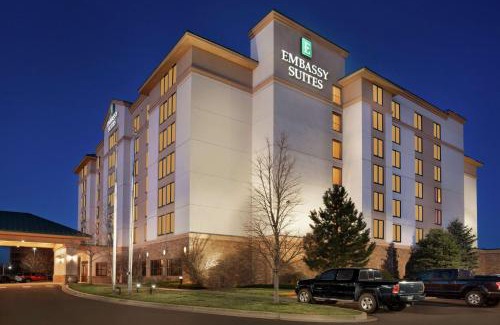 Dupont Hotel | Embassy Suites by Hilton Denver International Airport