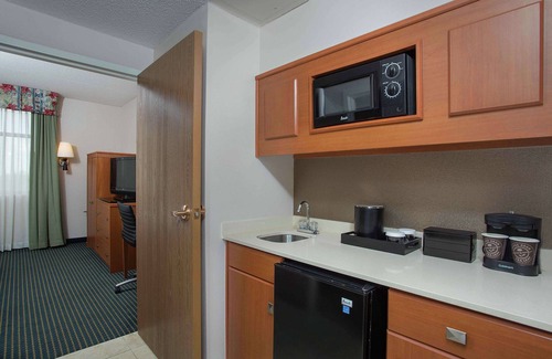 Lexington Hotel | Embassy Suites by Hilton Lexington/UK Coldstream