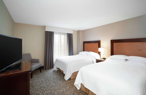 Music Row Hotel | Embassy Suites by Hilton Nashville at Vanderbilt