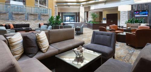 Centennial Hotel | Embassy Suites Denver Tech Center