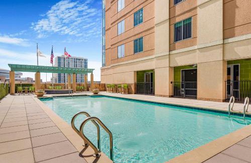 Houston Convention District Hotel | Embassy Suites Houston - Downtown