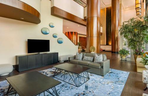 Houston Convention District Hotel | Embassy Suites Houston - Downtown