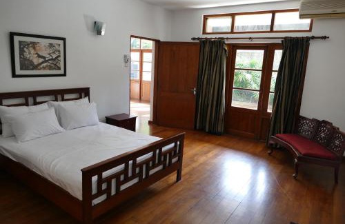 Kurunduwatta Apartment | Embassy Suites