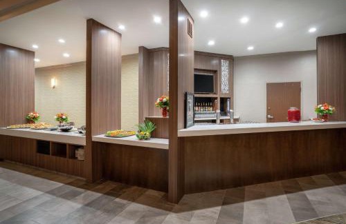 Music Row Hotel | Embassy Suites Nashville - at Vanderbilt