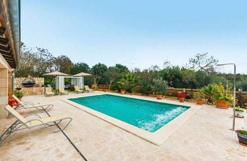 Campos Villa | Embedded in Nature and with Pool - Finca Esplendor