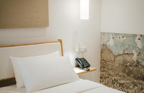 Santa Cruz de Tenerife Hotel | Emblemático F24-Only Adults B&B