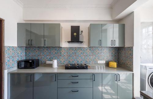 D Costa Layout Apartment | Emerald Apartment 301 Nr MG Road Daily Housekeeping