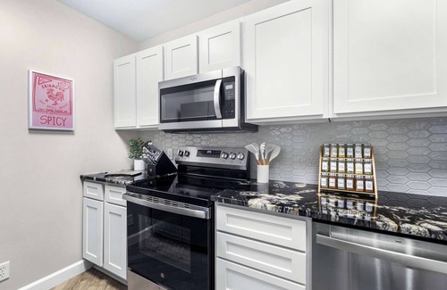 Lake Ozark Condo | Emerald Bay Oasis – Sleeps 6!