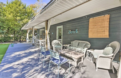 Gulfview Heights House | Emerald Coast Getaway w/Yard - Steps to Beach!