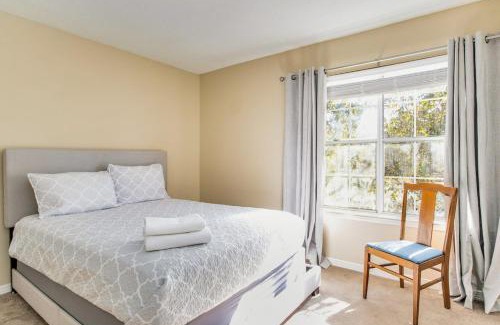 Southeast Pensacola Apartment | Emerald Coast Vacation Station