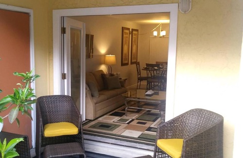 Mary Esther Condo | EMERALD ESCAPE (Come and stay for a while) 25% DISCOUNT FOR 30 DAY STAYS !