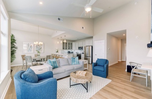 Bermuda Bay Condo | Emerald Escape 3 Bedroom Condo at Hamilton Cay Reserve