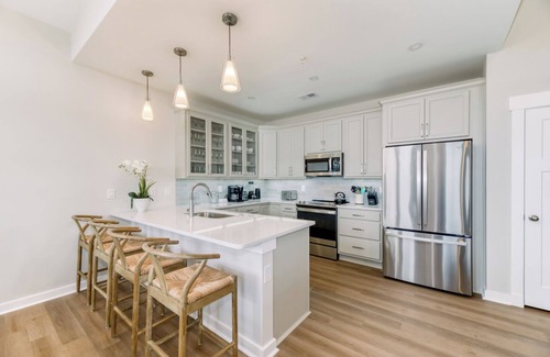 Bermuda Bay Condo | Emerald Escape 3 Bedroom Condo at Hamilton Cay Reserve