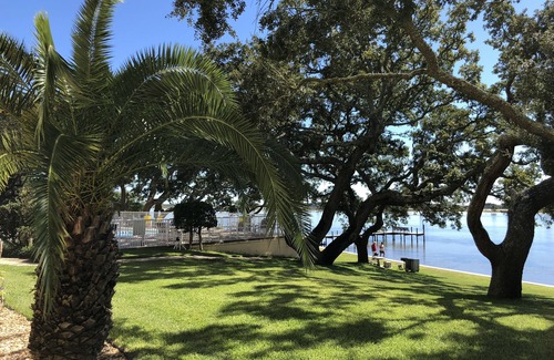 Fort Walton Beach Condo | Emerald Escape Too 30 day winter rates available (please inquire)
