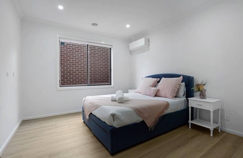 Tarneit House | Emerald Estate - Modern Luxury Tarneit Family Home
