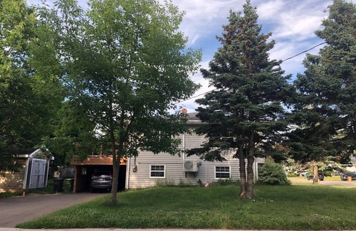 Charlottetown House | Emerald Gem is a beautiful Guest House near everything: Water, Park & Downtown