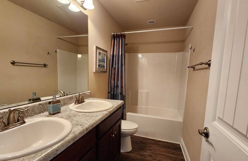 Biloxi House | Emerald Lake View 4 Bedroom home