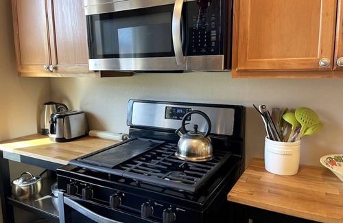 Middletown House | Emerald Lodge quiet efficiency