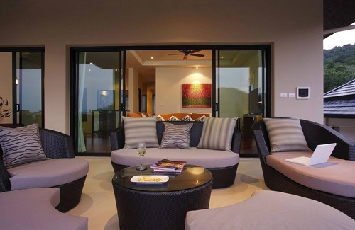 Rawai Villa | Emerald Villa: 7 Bedroom, Private Pool Villa, Near Beach