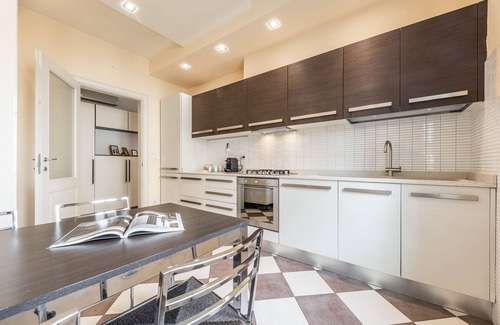 Buon Pastore-Sant'Agnese-San Damaso Apartment | Emilia Suite Life