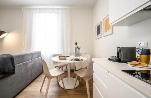 Crocetta-San Lazzaro-Modena Est Apartment | Emilia Suite Young