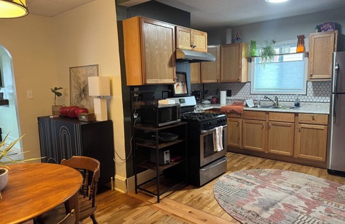 Grand Rapids House | Emjay's Place