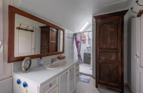 Ver-sur-Mer House | Emji - Maison proche de la plage