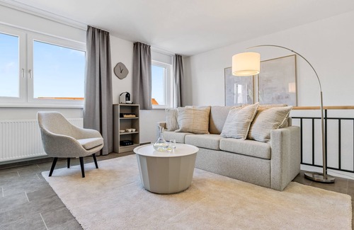 Denzlingen Apartment | EMPiRE: Central | City | Smart TV | Parking