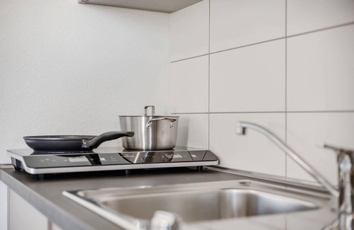 Denzlingen Apartment | EMPiRE: Duplex Apartment | Netflix | Parking | City