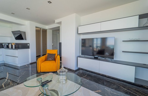 Les Sables d'Olonne Apartment | Emplacement Rare avec Vue Mer + Garage fermé