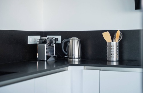 Les Sables d'Olonne Apartment | Emplacement Rare avec Vue Mer + Garage fermé