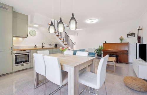 Torrent House | Empordanese charm near the beach - With outdoor terrace and quiet environment.