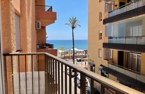 Costa del Sol Apartment | En el Paseo Marítimo de Fuengirola. Casi Sobre la Arena