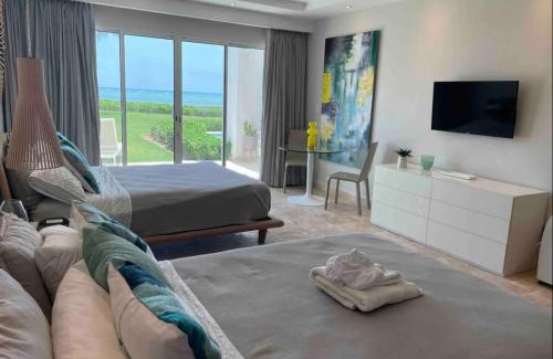 Cap Cana Marina Apartment | En la playa con piscina