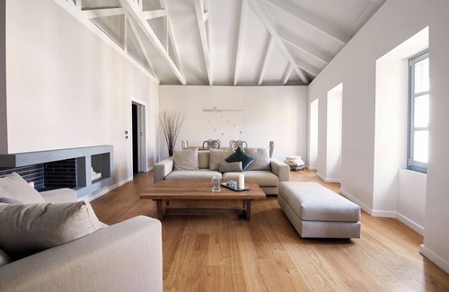 Plaka House | EN PLAKA Athens Elegant Estate