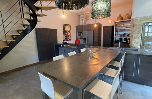 Gallargues-le-Montueux House | Enchanted Provencal farmhouse between vines and cicadas