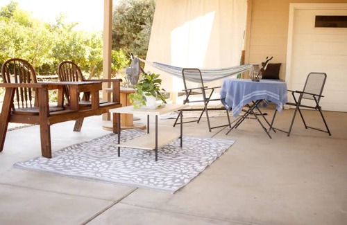 Visalia Cottage | Enchanted Cottage at Venice Cove Farm