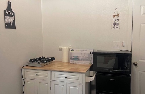 Gilroy House | Enchanted Redwood Retreat Nature Suite