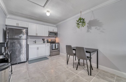 West Little River Villa | Enchanting 1/1 in the heart of Miami.